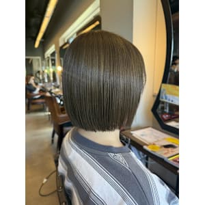 ヘーゼルベージュ