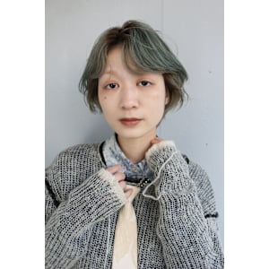 ステップボーンカット/ハンサムショート/デザインカラー