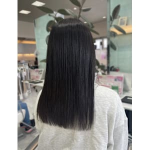 ぱっつんロング／切りっぱなしロング／ストレートヘア - HEARTS hair's五日市店【ハーツヘアーズイツカイチテン】掲載中
