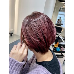 ショートボブ/ピンクベージュ/チェリーレッド