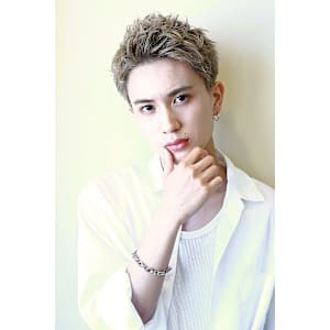 爽やか×クールな束感ショート