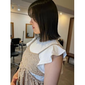 こっくりオリーブカラー