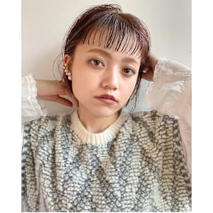 ワインレッド×ショートボブ