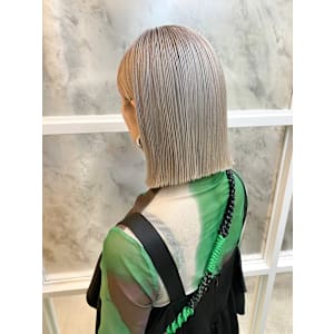 ハイトーン×タイトストレート