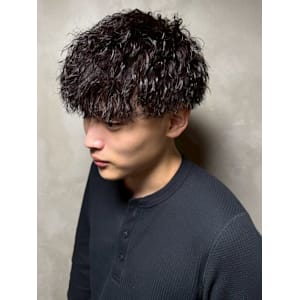 ツイスパ 束感ショート ツーブロックマッシュ 20代 30代