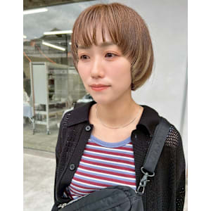 マッシュショート・ちらっとインナーカラー