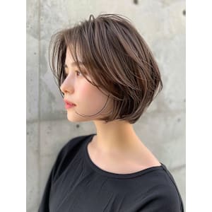 FLORA  treatment&spa 【フローラ】×スタ