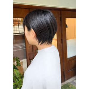 首元すっきり、大人の美フォルムショート