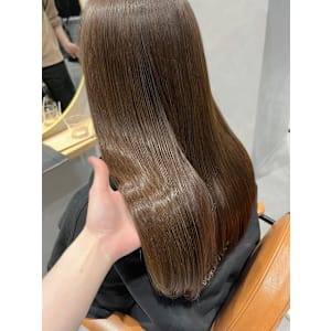 Re:sh iron 髪質改善&縮毛矯正×スタイル