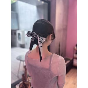 大人可愛いアップスタイル