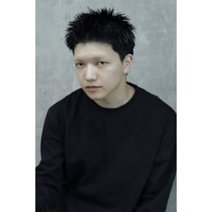 メンズスパイキーショート+眉毛カラー