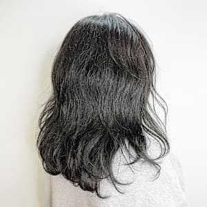 オリーブグレージュ