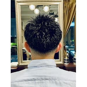 【20代 男性】ロンドンスパイキーツーブロ（大宮/バーバー）