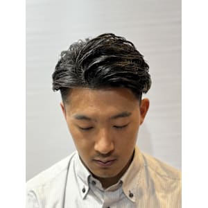 メンズビジネス毛流れパーマ〈理容室〉