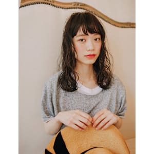 濡れツヤウェーブセミディ