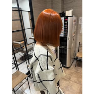髪質改善/韓国風/ハイトーンカラー/オレンジ/タッセルボブ