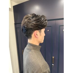 フェザーサラリースタイル