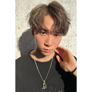 メンズ　ツイストパーマ　ゆるめのツイスパ