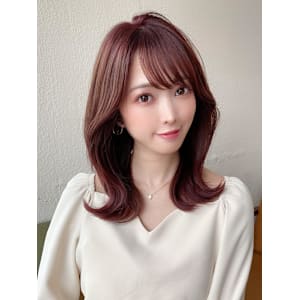 ホワイトグレージュ後れ毛が可愛い顔周りレイヤーミニウルフ - AFLOAT/L 錦糸町【アフロートエル】【アフロートエル キンシチョウ】掲載中