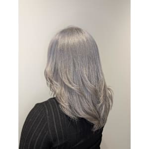 シルバーカラー - Bulansis Hair【ブランシス ヘアー】掲載中