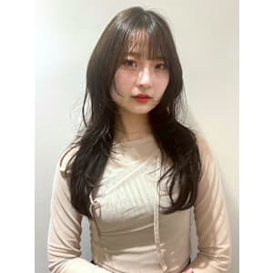 ロングヘア レイヤーカット ウルフカット オリーブベージュ