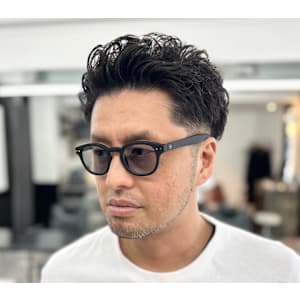 艶あり！手触りさらさら大人のフルバックパーマ