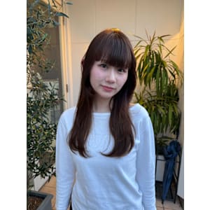 【るん】抜け感レイヤー×柔らかオリーブブラウン