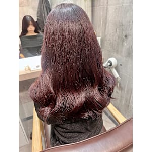 ワインレッド　新宿　髪質改善