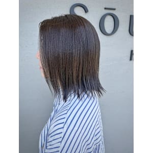 ミディアム×グレージュ