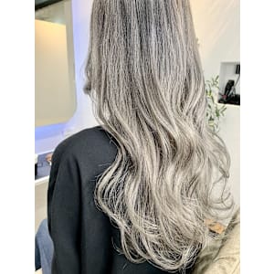 ハイトーン/グレージュカラーダブルカラー/学割U24/