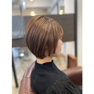 アドミオカラー青紫系ベージュ