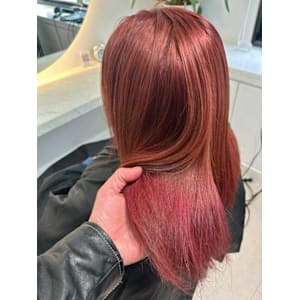 aluss with AKROS omotesando