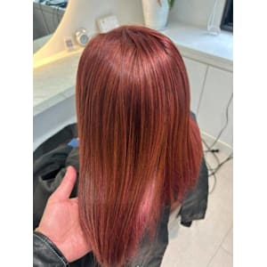 aluss with AKROS omotesando