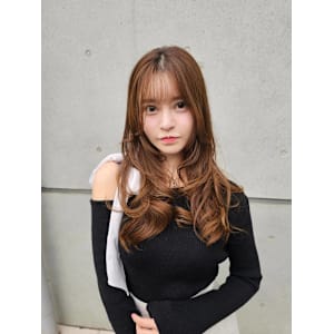 aluss with AKROS omotesando