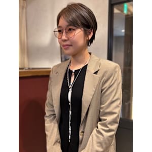 ショートレイヤー ショートボブ 美髪 アッシュベージュ 