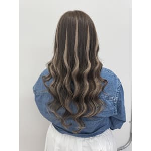 寒色系ベージュハイライト♪