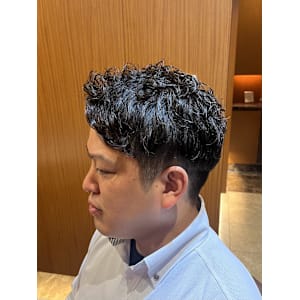 銀座　個室　理容室　メンズパーマ　ナチュラルパーマ