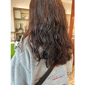 ロングヘア×ウェーブ - Hair Design LOIRE 元町店【ヘアデザインロアールモトマチテン】掲載中