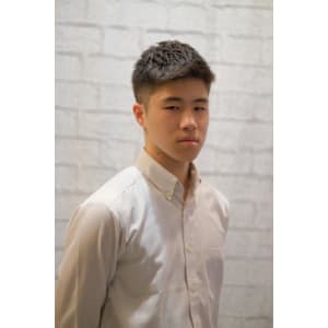 刈り上げ/ショート