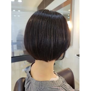 ストレートボブ　縮毛矯正