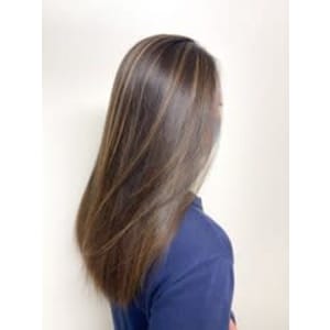 【完全個室サロン】Qant北千住店×スタイル