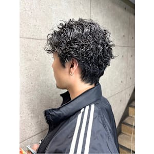 【完全個室サロン】Qant北千住店×スタイル