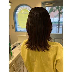 ミディアムレイヤー黄色味を抑えたナチュラルブラウン赤羽北区