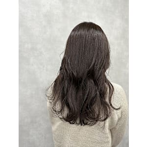 オリーブベージュ