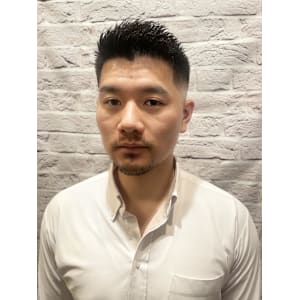 ソフトモヒカン束感フェードショート