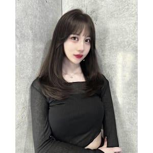 髪質改善＊ミディアムレイヤーカット美髪＊【Zina 渋谷】