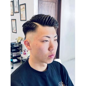 【10代 男性】ロンドン七三スキンフェード（大宮/バーバー）