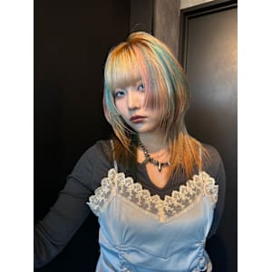 スラッシュカラー　デザインカラー　ハイトーン　表参道/原宿 - Null 表参道本店 デザインカラー/ダブルカラー【ヌル】掲載中