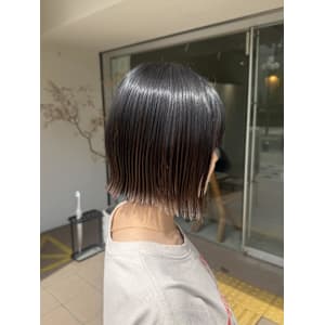 切りっぱなしボブ