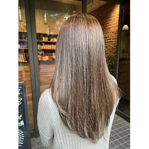 ブリーチ無しベージュヘア - 半個室型美容室 Sourire 博多店【ハンコシツガタビヨウシツスーリールハカタテン】掲載中